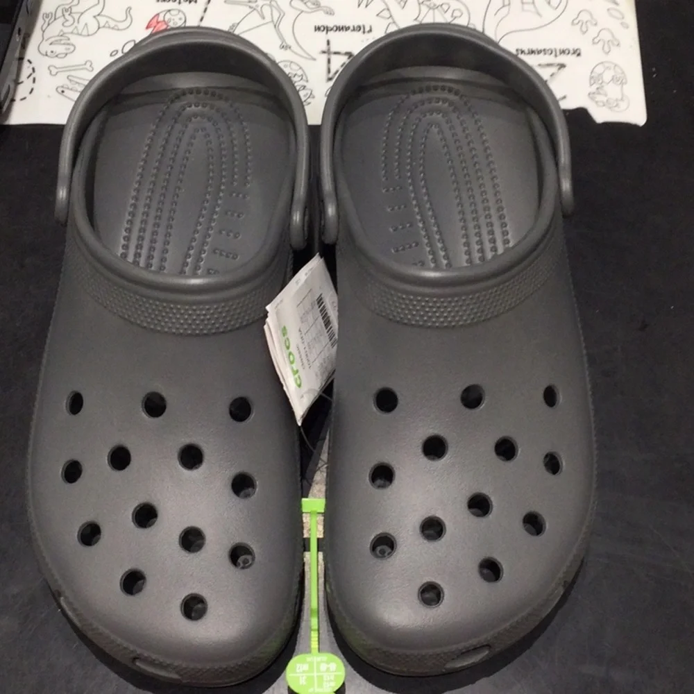 Crocs M13